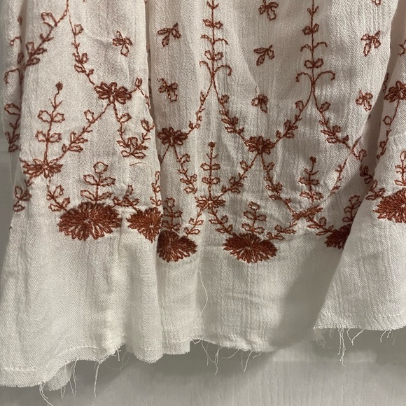 Free People Embroidered Sun Dress Smocked Spaghetti Straps Keyhole Back Size M - Picture 5 of 10